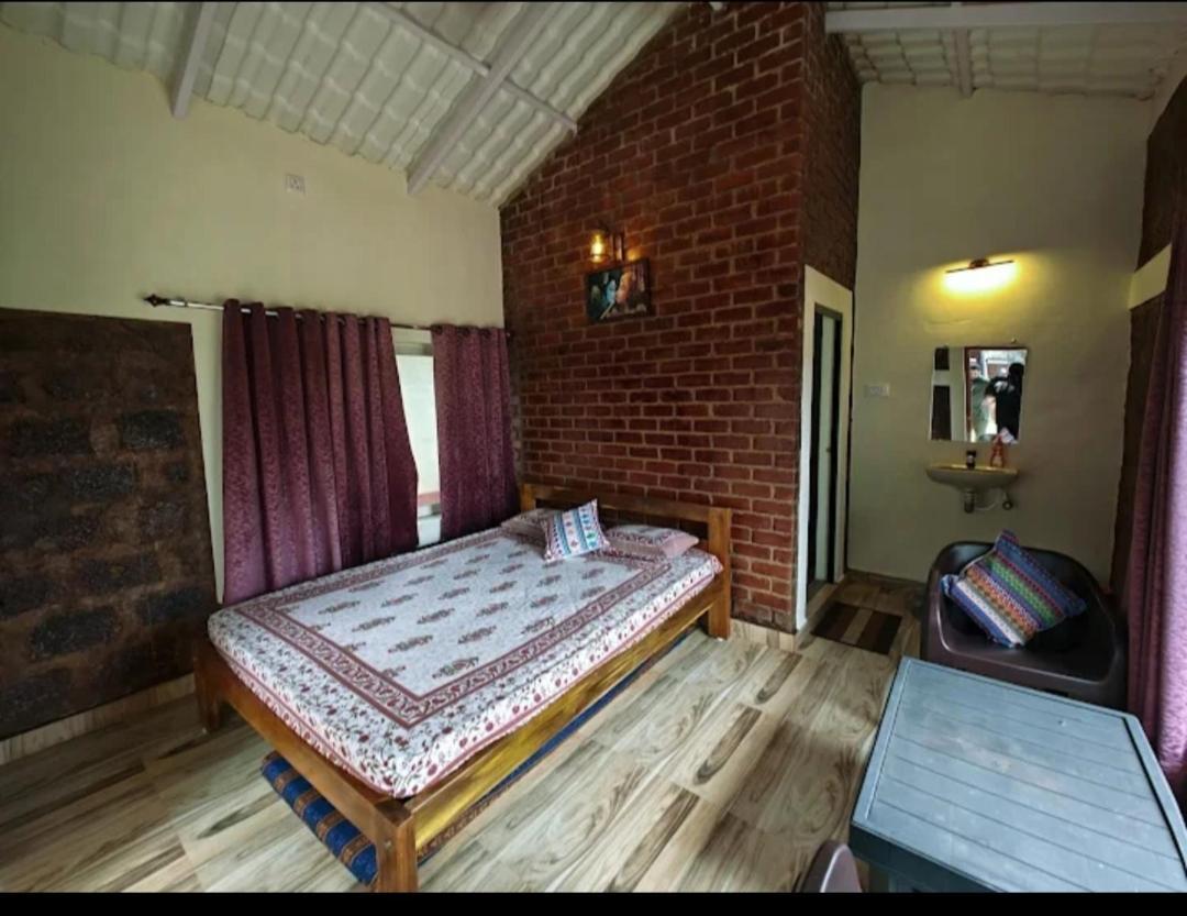 Riverstone Riverfront Farmhouse Гокарна Номер фото